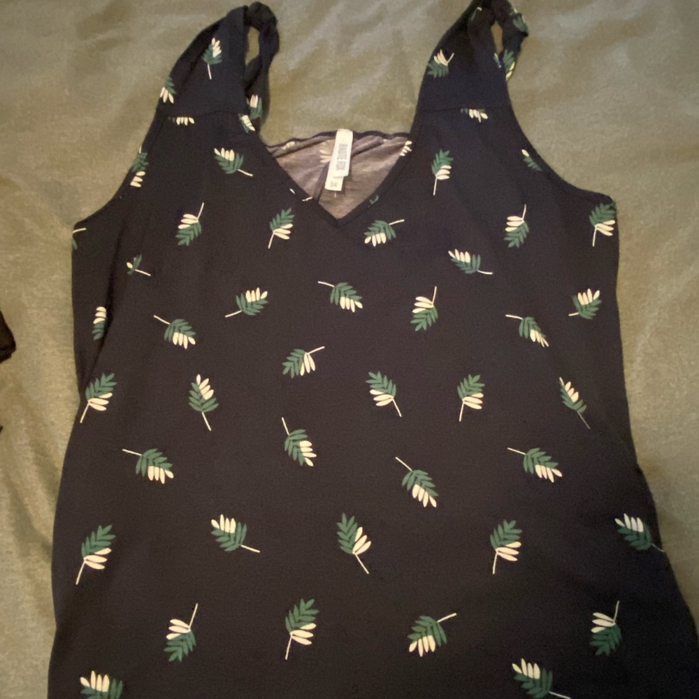 3x navy blue knotted tank